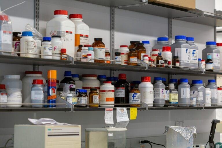 Réactifs et consommables de laboratoires