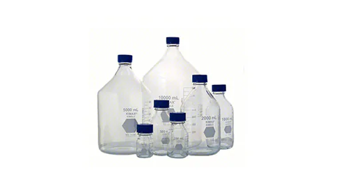 Bouteilles, bocaux, cruche